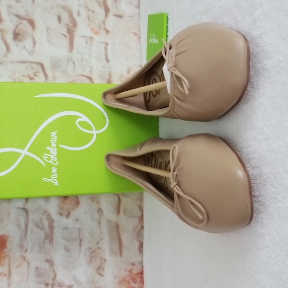 New Sam Edelman Meg Flats - Picture 3 of 12